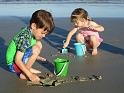 Kids_DAB-BeachPlay (2)